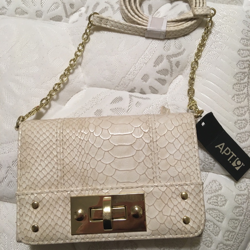 Apt 9 faux leather white small purse NWT